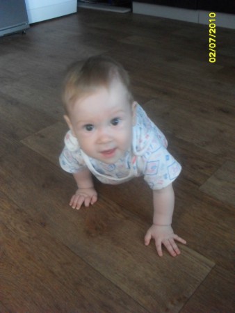 9 месяцев "Я ползу к тебе..."